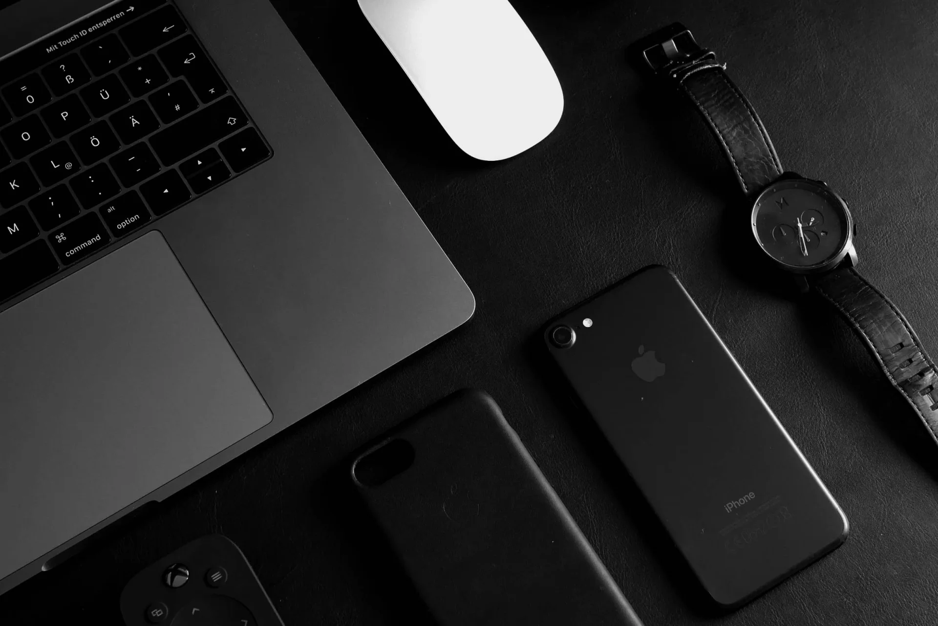 oliver pecker HONJP8DyiSM unsplash