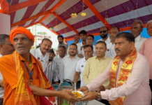 અરવલ્લી : મોડાસામાં અંબાજી જતા પદયાત્રીઓ માટે પત્રકાર મિત્રોનો સતત પાંચમા વર્ષે વિસામો