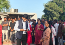 અરવલ્લી : ધુનાવાડા માધ્યમિક શાળા વિવાદ, કલેકટર મિલિન્દ બાપાના સ્થળ પર પહોંચ્યા