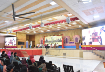 અરવલ્લી : મોડાસામાં પીએમ કિસાન સન્માન નિધિ કાર્યક્રમ માં મોટી સંખ્યામાં ખેડૂતોની ઉપસ્થિતિ
